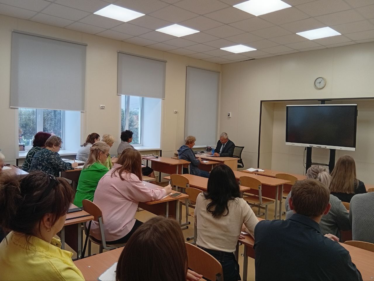 совещание при директоре.